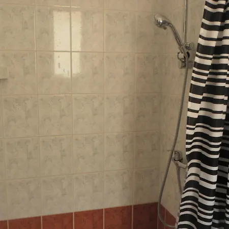 First Floor, 2 Bedroom F101, 2 Bathrooms, Pool View & Free Wifi Διαμέρισμα *